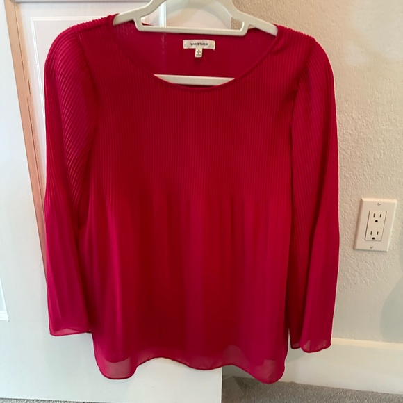 Max studio fuchsia pink blouse. - Picture 1 of 3